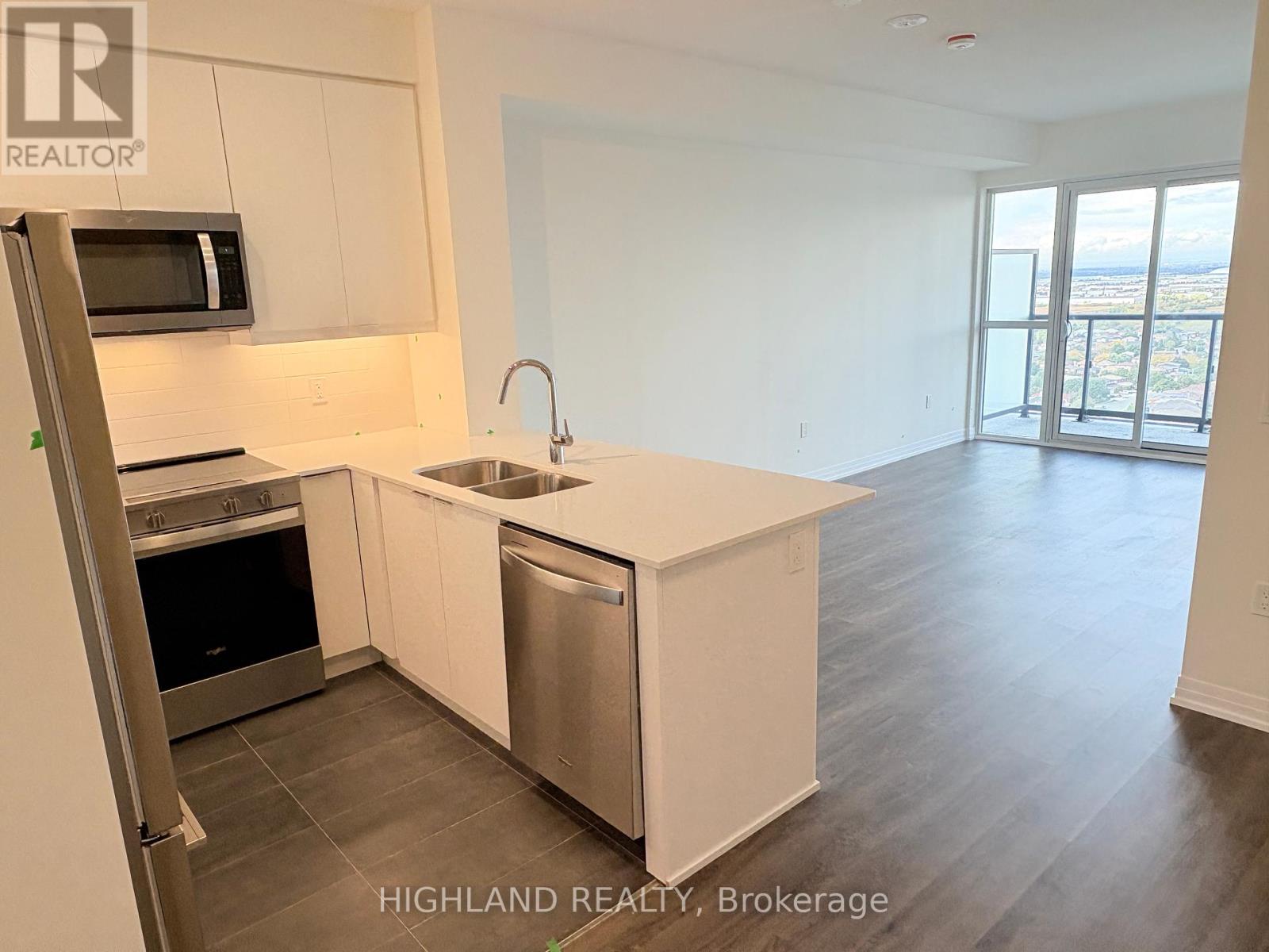2308 - 15 Watergarden Drive, Mississauga, Ontario  L5R 0H4 - Photo 4 - W12458986