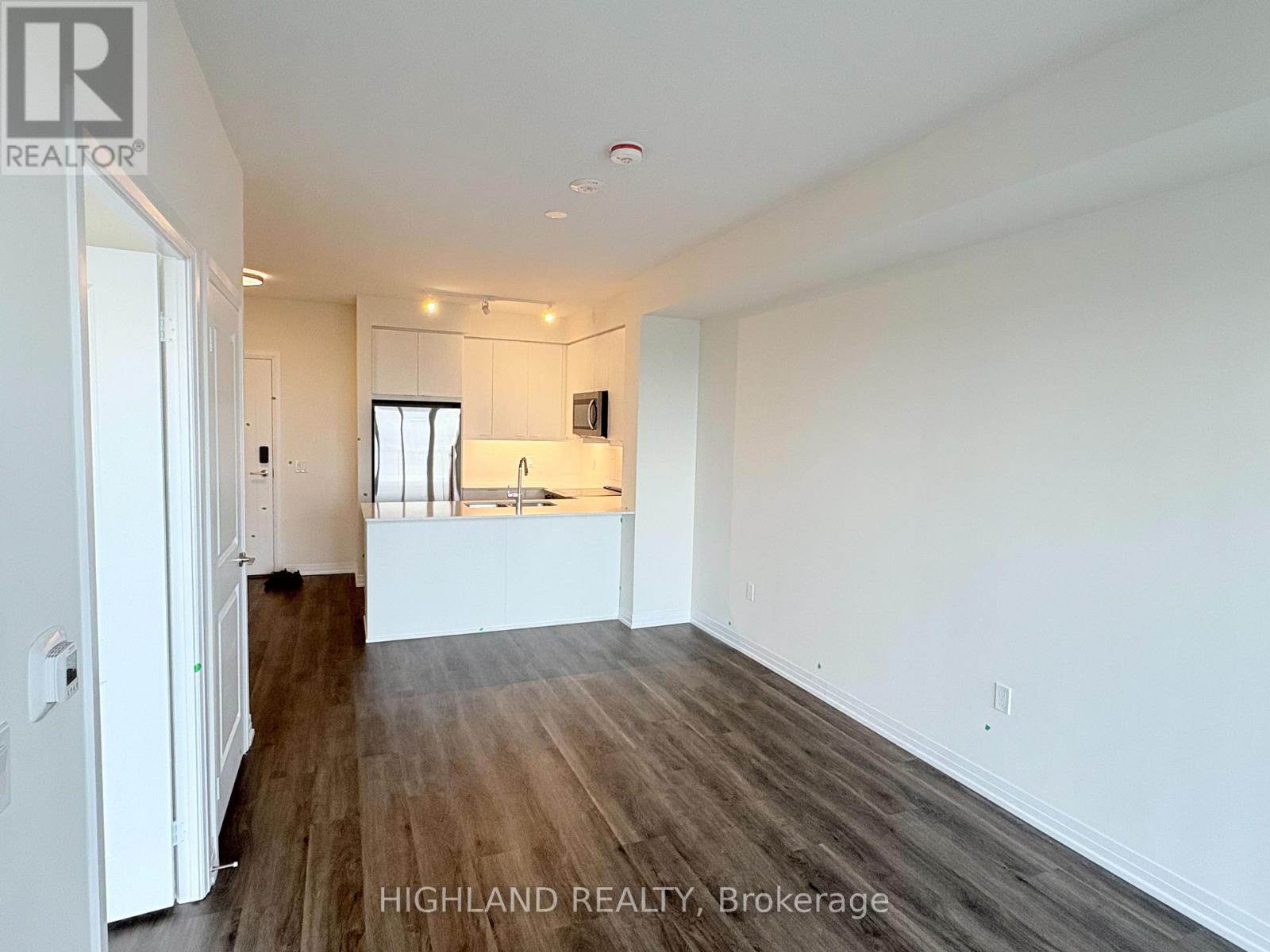 2308 - 15 Watergarden Drive, Mississauga, Ontario  L5R 0H4 - Photo 6 - W12458986