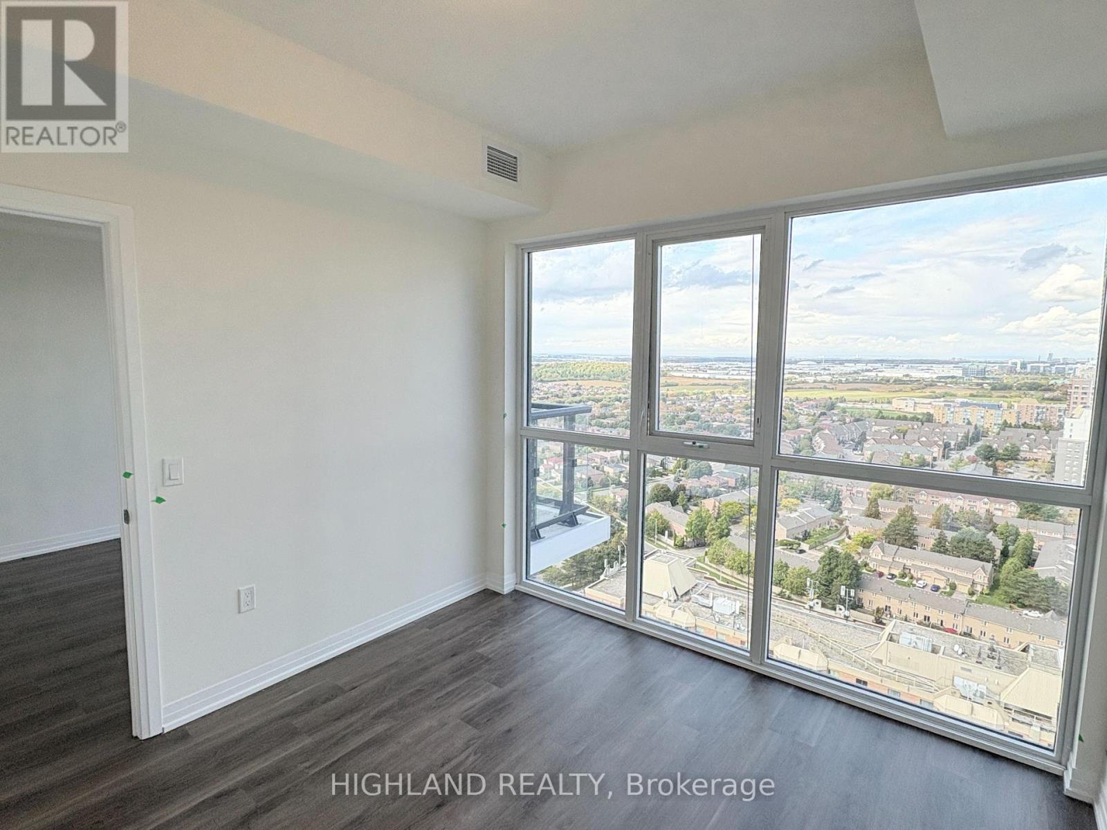 2308 - 15 Watergarden Drive, Mississauga, Ontario  L5R 0H4 - Photo 8 - W12458986