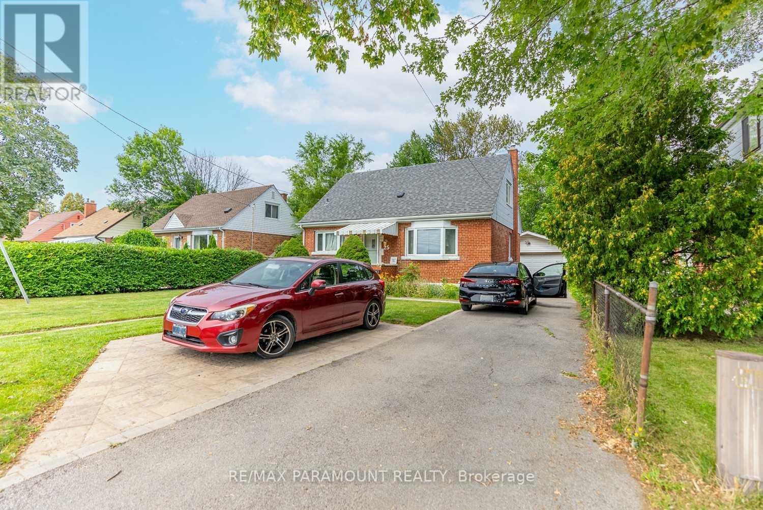 UPPER - 25 CARENE AVENUE, Hamilton, Ontario