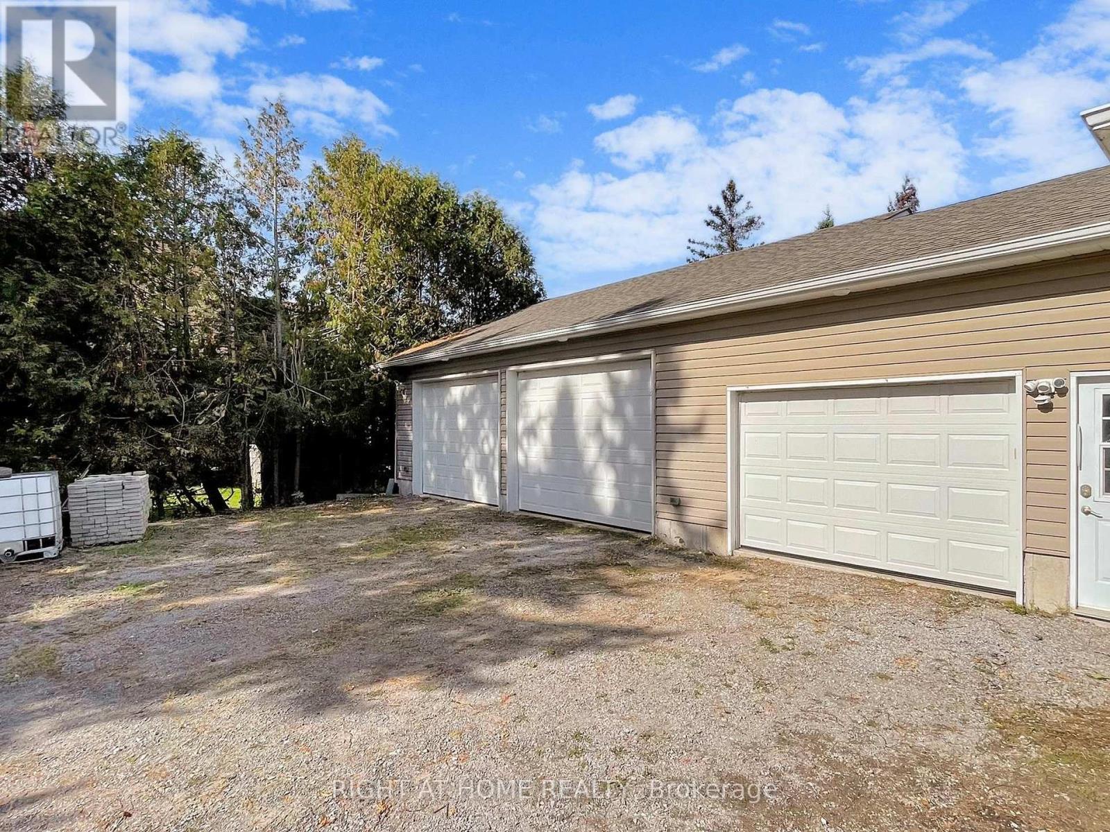 1876 12th Line, Selwyn, Ontario  K0L 2H0 - Photo 32 - X12458978