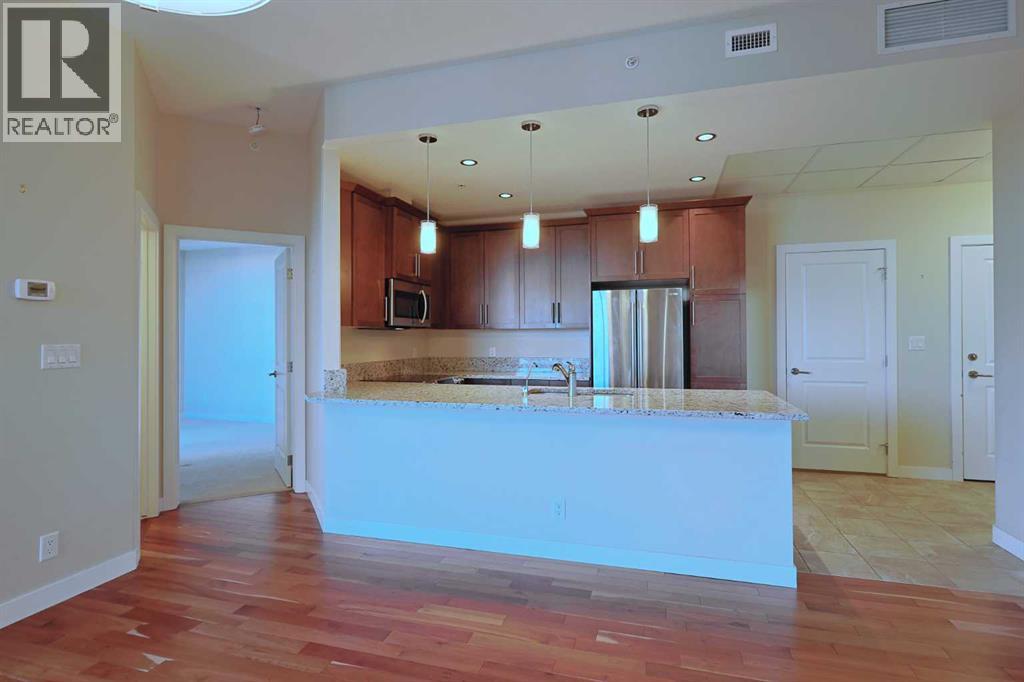 710, 24 Varsity Estates Circle Nw, Calgary, Alberta  T3A 2X8 - Photo 3 - A2250423