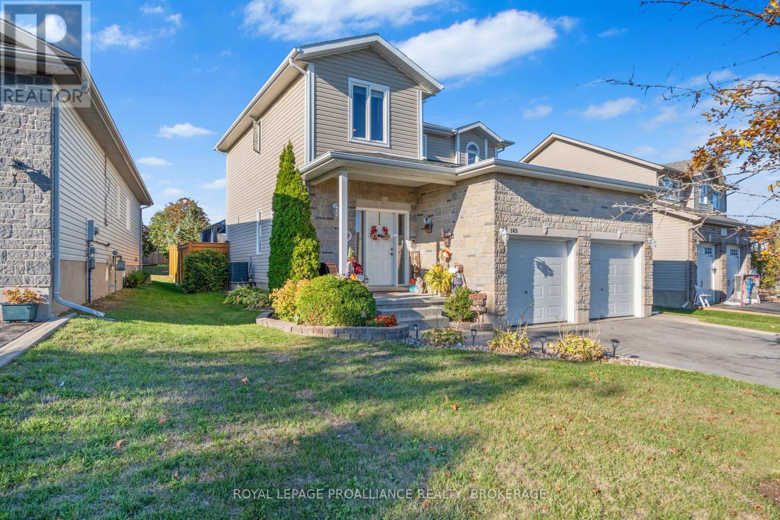 163 Kildare Avenue, Loyalist, Ontario  K7N 0A1 - Photo 2 - X12458997