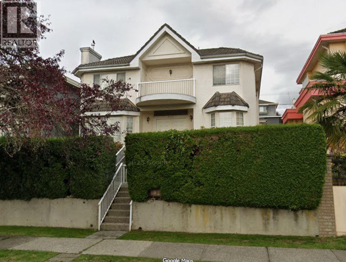 1 1921 HARRISON DRIVE, Vancouver, British Columbia