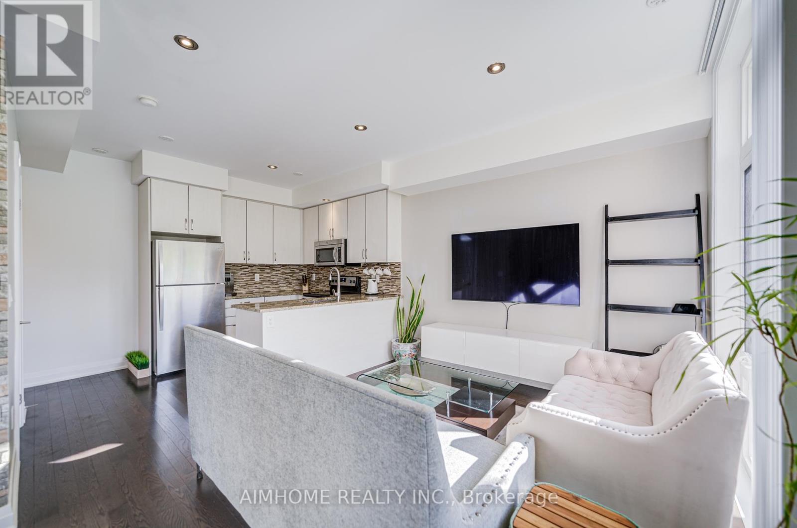 6 - 11 Eldora Avenue, Toronto, Ontario  M2M 1R3 - Photo 10 - C12458994