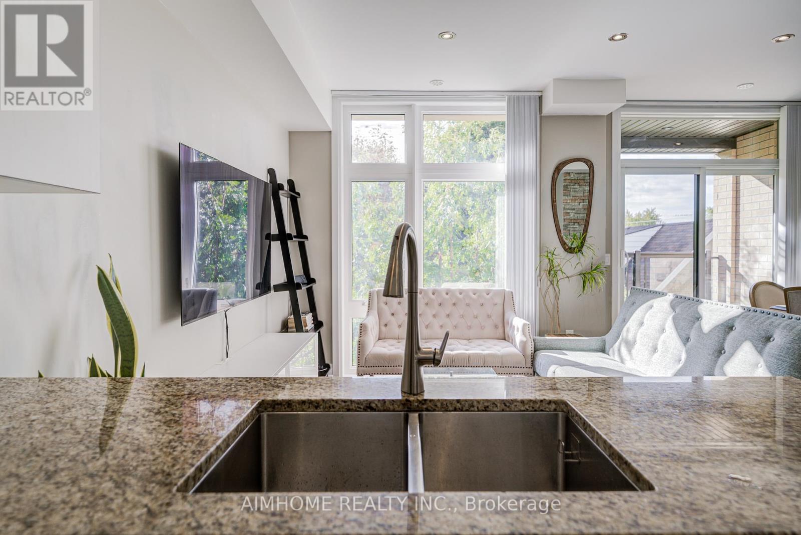6 - 11 Eldora Avenue, Toronto, Ontario  M2M 1R3 - Photo 16 - C12458994