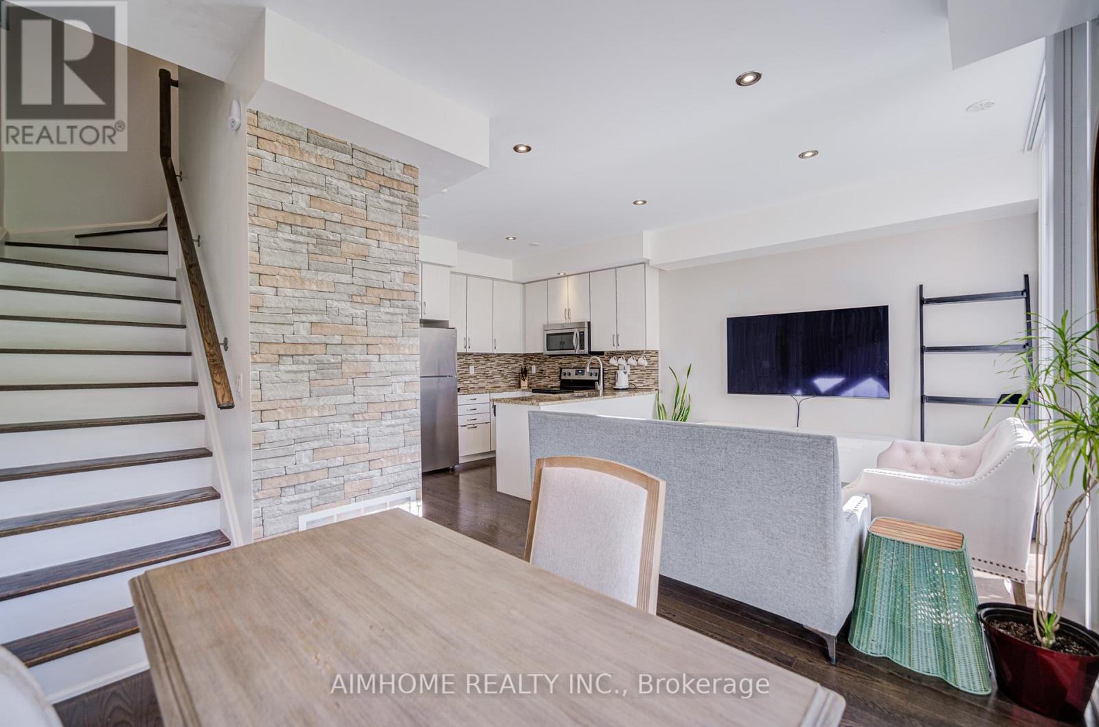 6 - 11 Eldora Avenue, Toronto, Ontario  M2M 1R3 - Photo 20 - C12458994