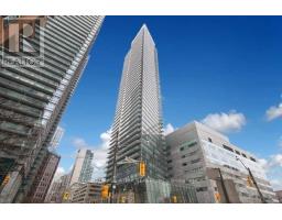 401 - 832 BAY STREET, Toronto, Ontario