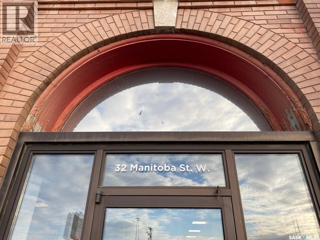 110 32 Manitoba STREET W, Moose Jaw, Saskatchewan