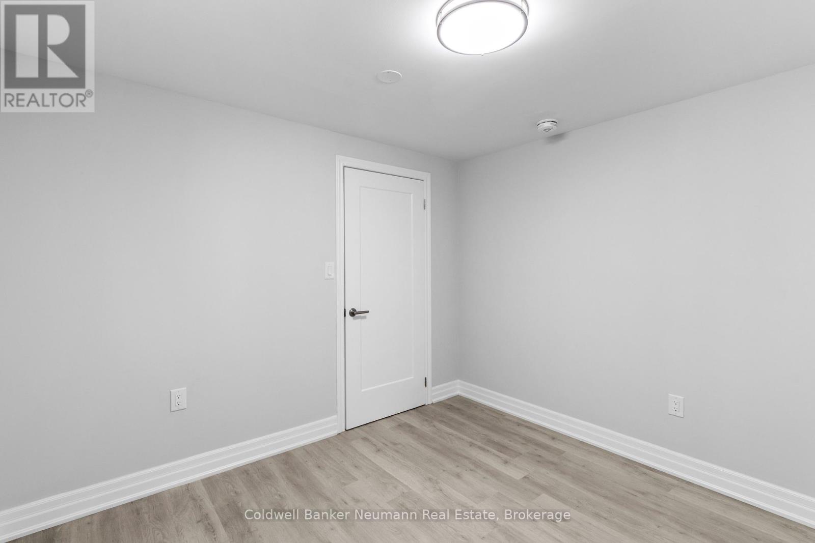 B - 45 Hayward Crescent, Guelph, Ontario  N1G 5A4 - Photo 11 - X12459009