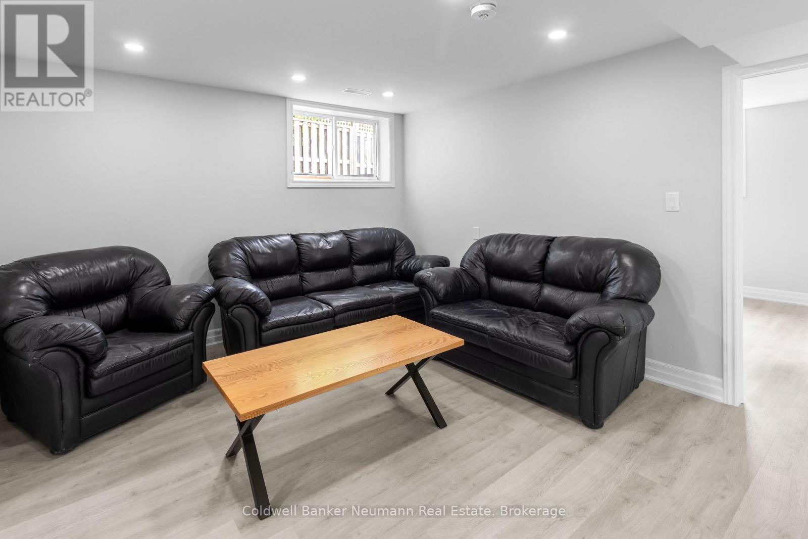 B - 45 Hayward Crescent, Guelph, Ontario  N1G 5A4 - Photo 15 - X12459009