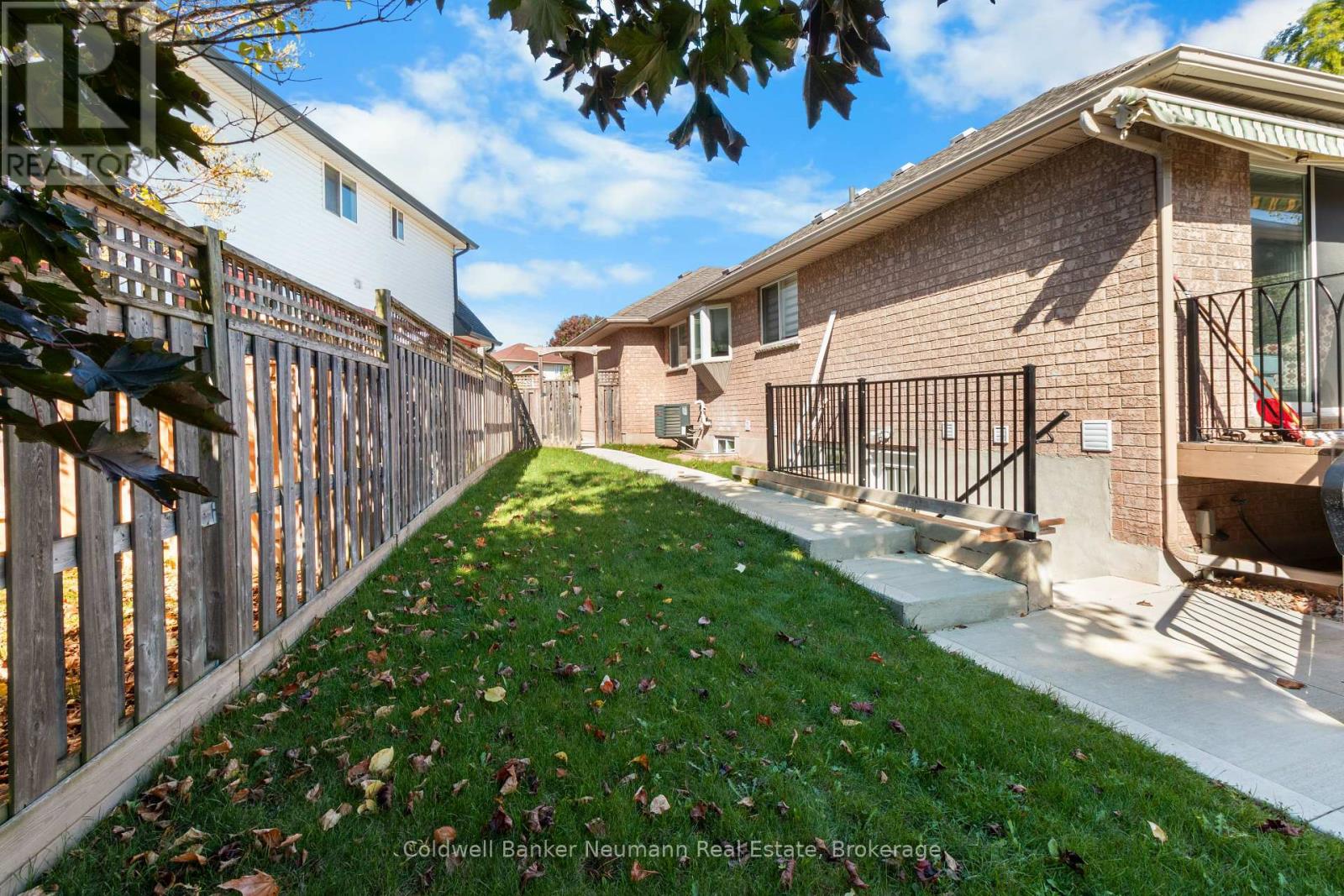 B - 45 Hayward Crescent, Guelph, Ontario  N1G 5A4 - Photo 16 - X12459009