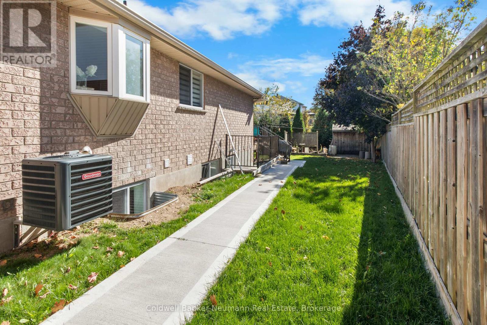B - 45 Hayward Crescent, Guelph, Ontario  N1G 5A4 - Photo 17 - X12459009