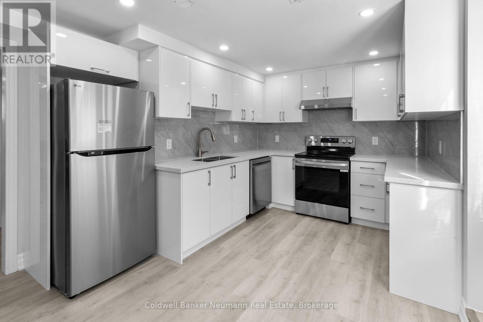 B - 45 Hayward Crescent, Guelph, Ontario  N1G 5A4 - Photo 2 - X12459009