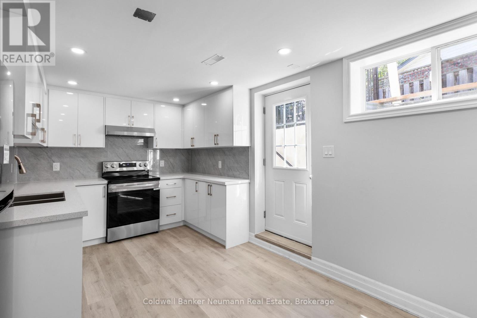 B - 45 Hayward Crescent, Guelph, Ontario  N1G 5A4 - Photo 3 - X12459009