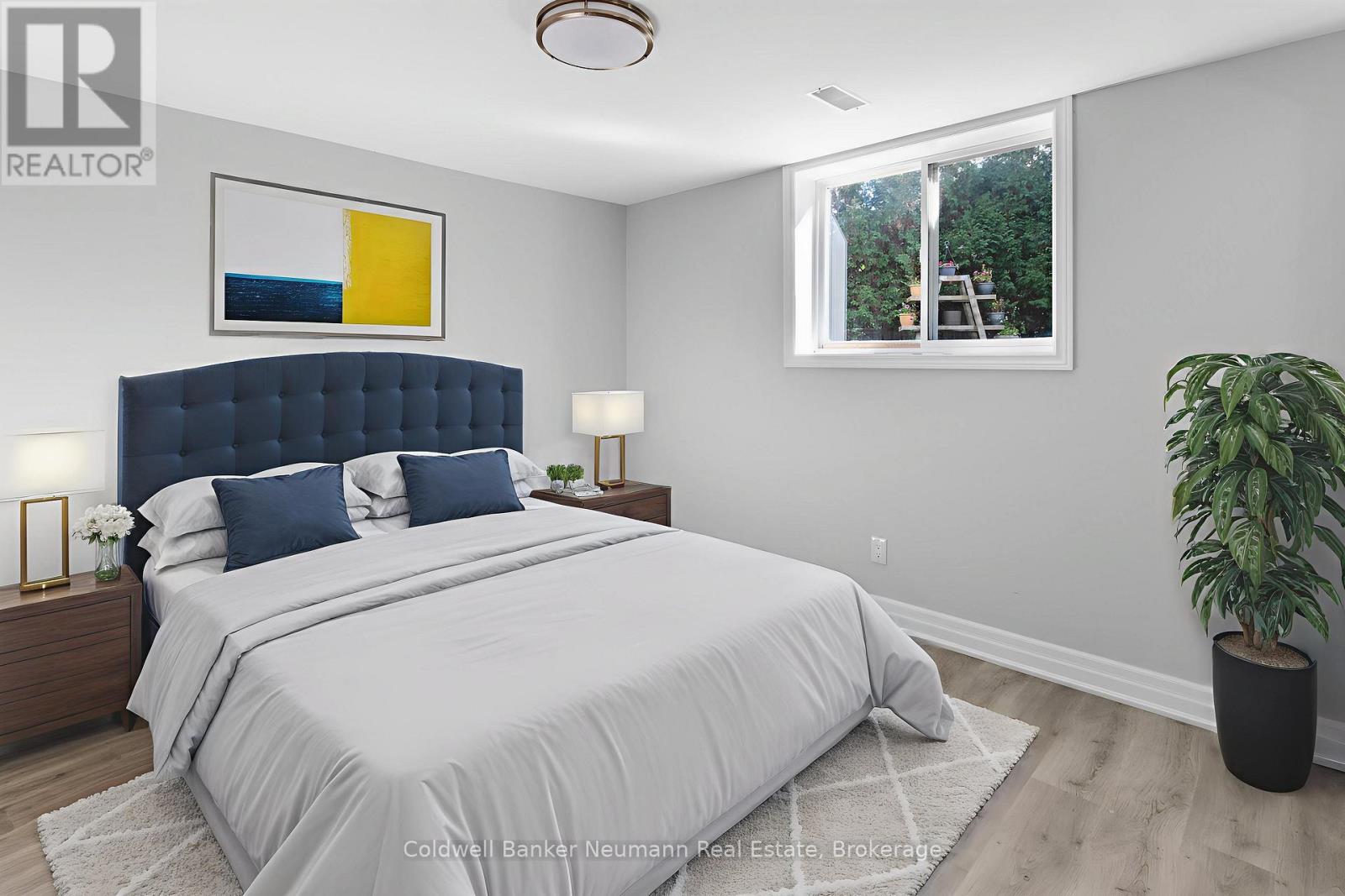 B - 45 Hayward Crescent, Guelph, Ontario  N1G 5A4 - Photo 6 - X12459009