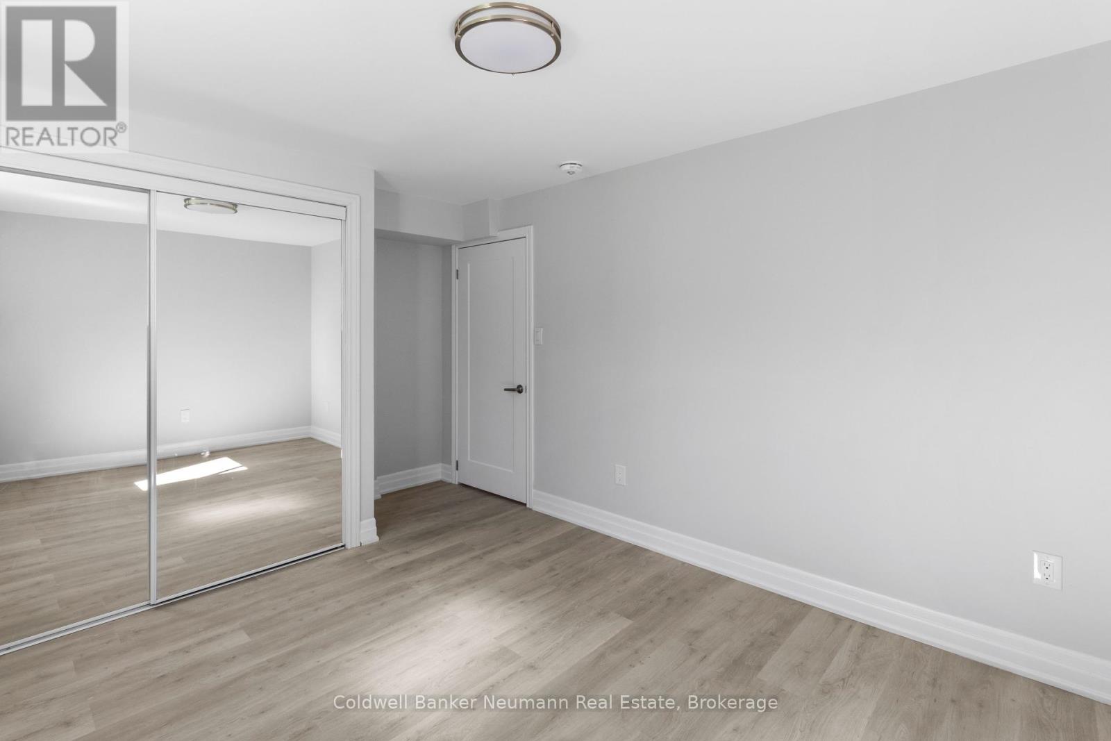 B - 45 Hayward Crescent, Guelph, Ontario  N1G 5A4 - Photo 9 - X12459009