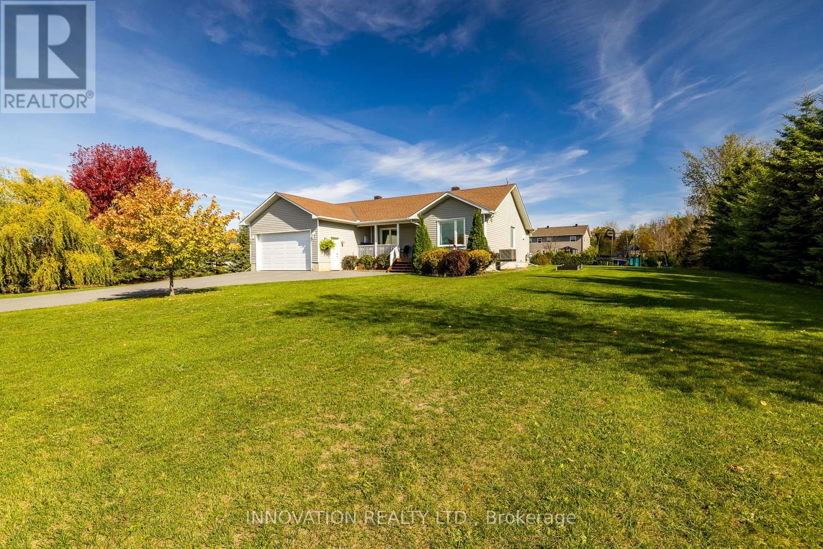 4105 Calbrent Way, Ottawa, Ontario  K0A 2W0 - Photo 4 - X12459002