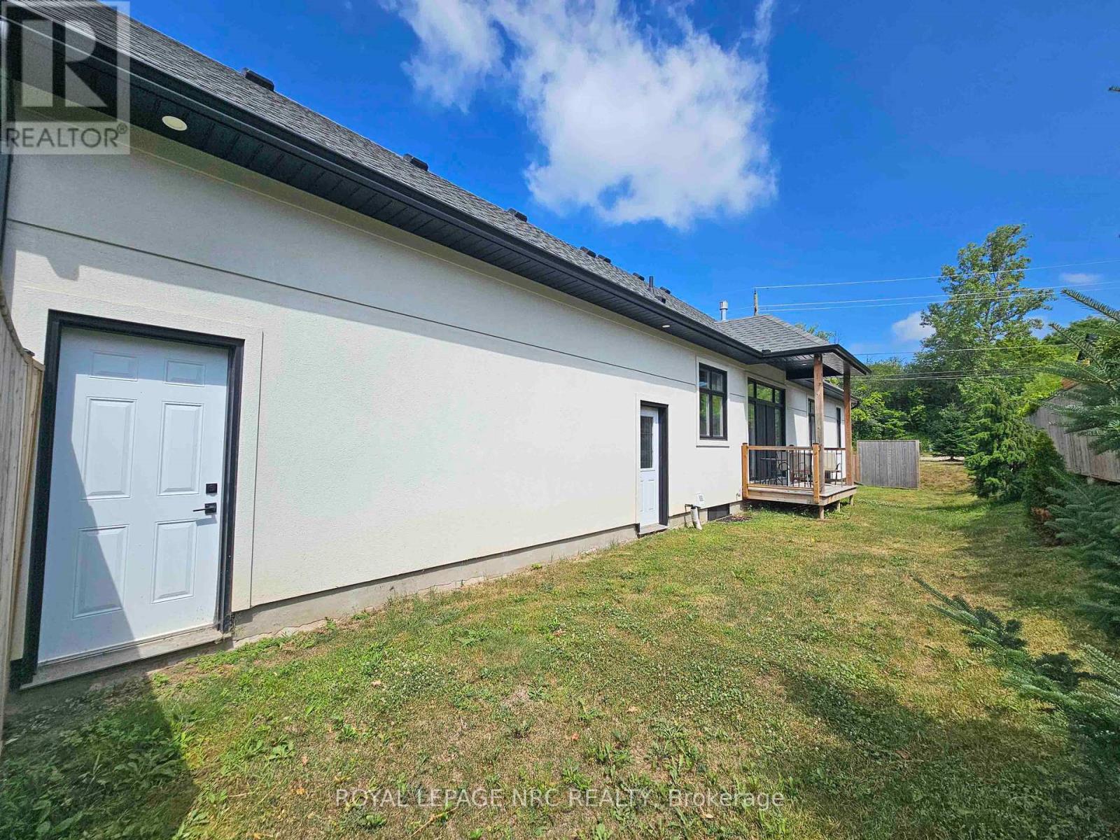 1 - 7472 Mountain Road, Niagara Falls, Ontario  L2J 0B8 - Photo 8 - X12459014