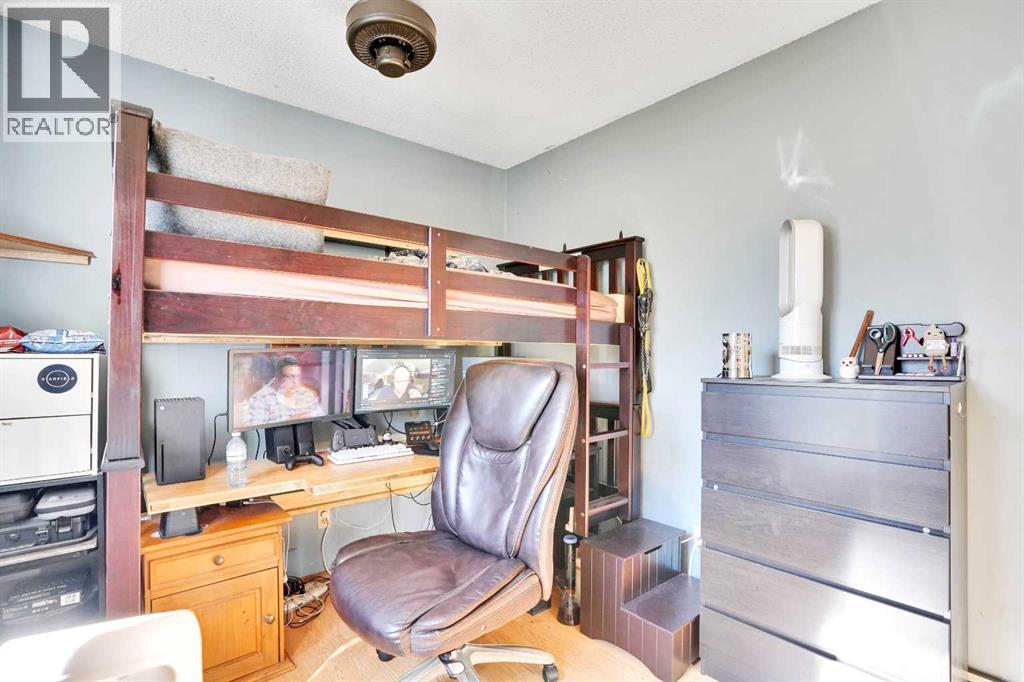 47 Shannon Drive Sw, Calgary, Alberta  T2Y 2A6 - Photo 23 - A2263245