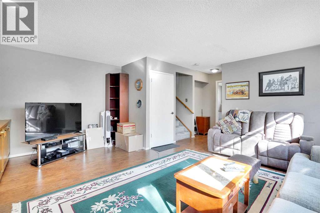 47 Shannon Drive Sw, Calgary, Alberta  T2Y 2A6 - Photo 32 - A2263245