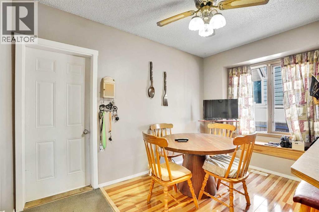 47 Shannon Drive Sw, Calgary, Alberta  T2Y 2A6 - Photo 7 - A2263245