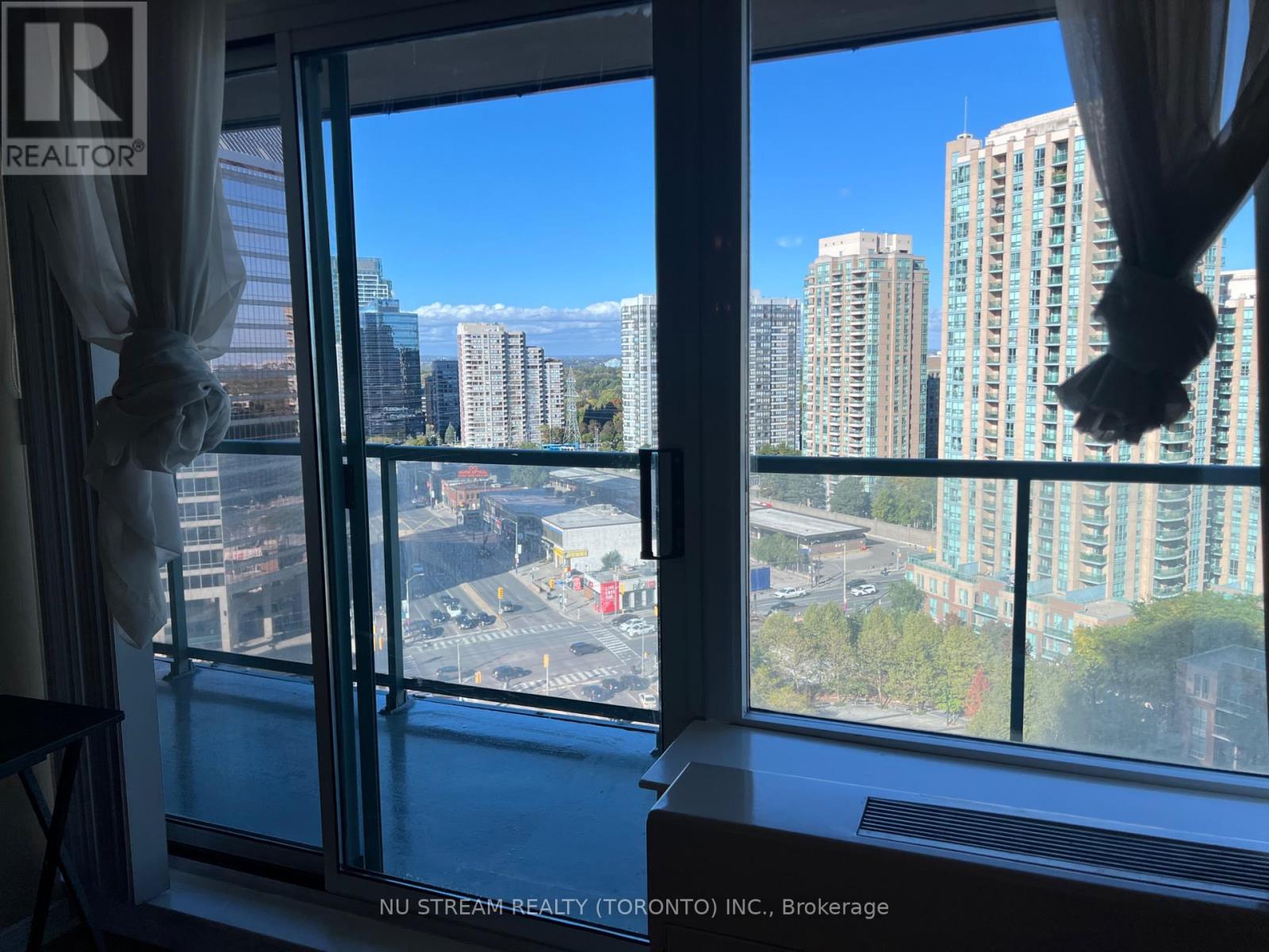 1809 - 5508 Yonge Street, Toronto, Ontario  M2N 7L2 - Photo 6 - C12459003