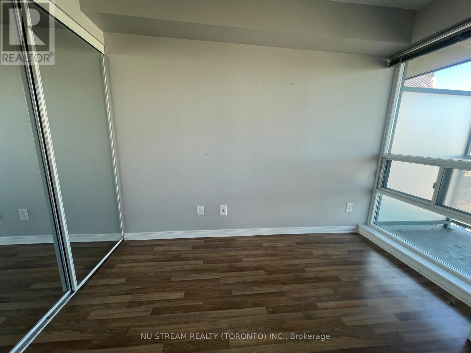 1809 - 5508 Yonge Street, Toronto, Ontario  M2N 7L2 - Photo 8 - C12459003