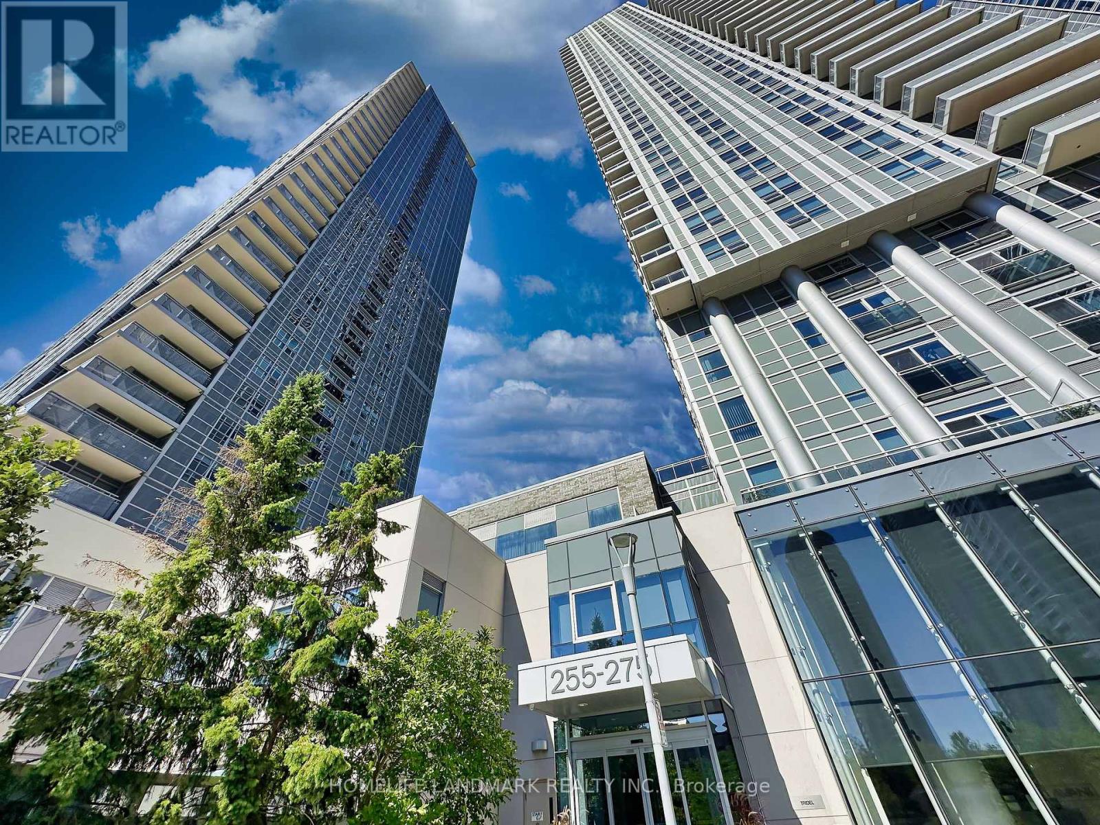 2324 - 275 VILLAGE GREEN DRIVE, Toronto, Ontario