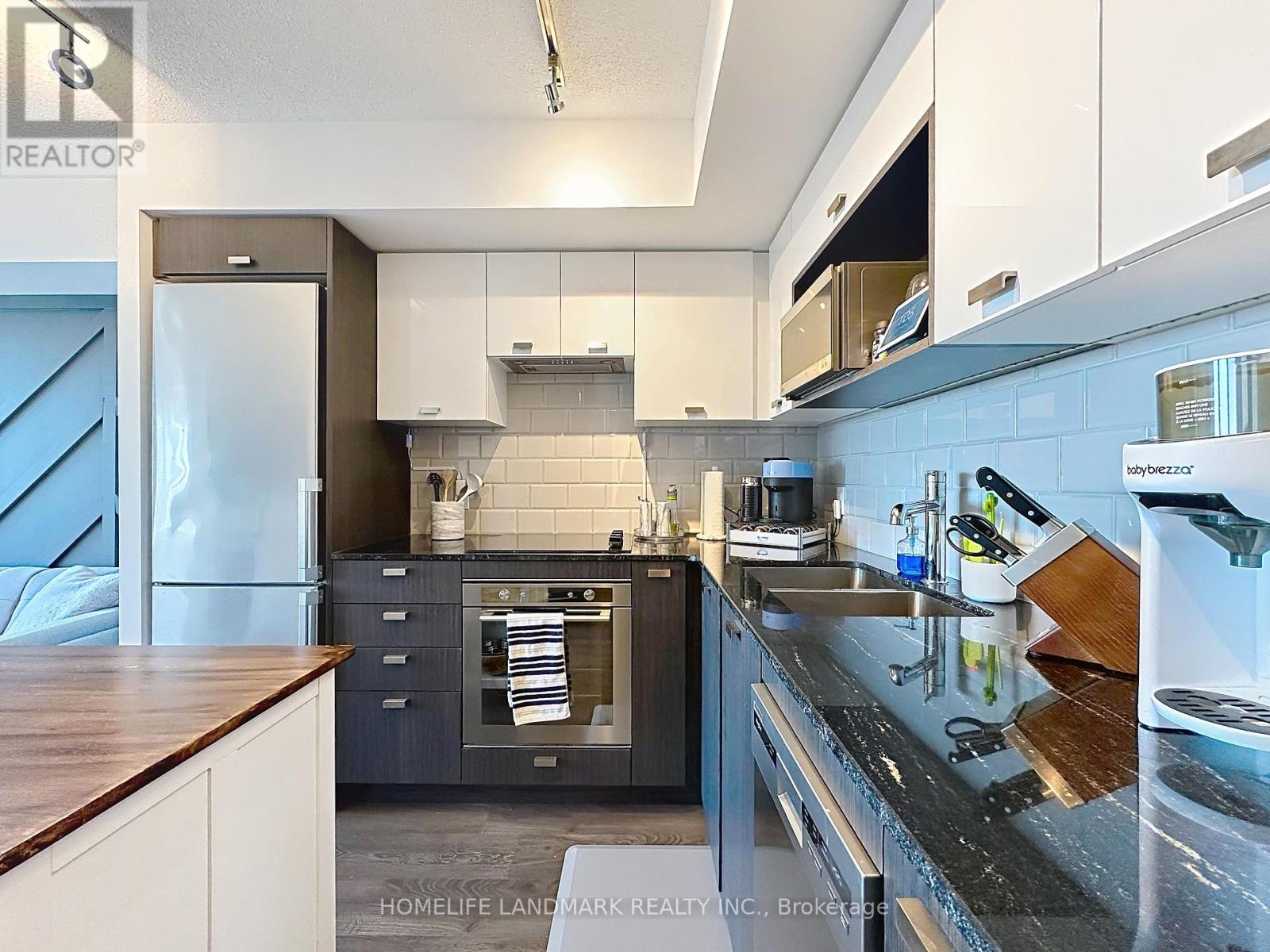2324 - 275 Village Green Drive, Toronto, Ontario  M1S 0L8 - Photo 12 - E12459005