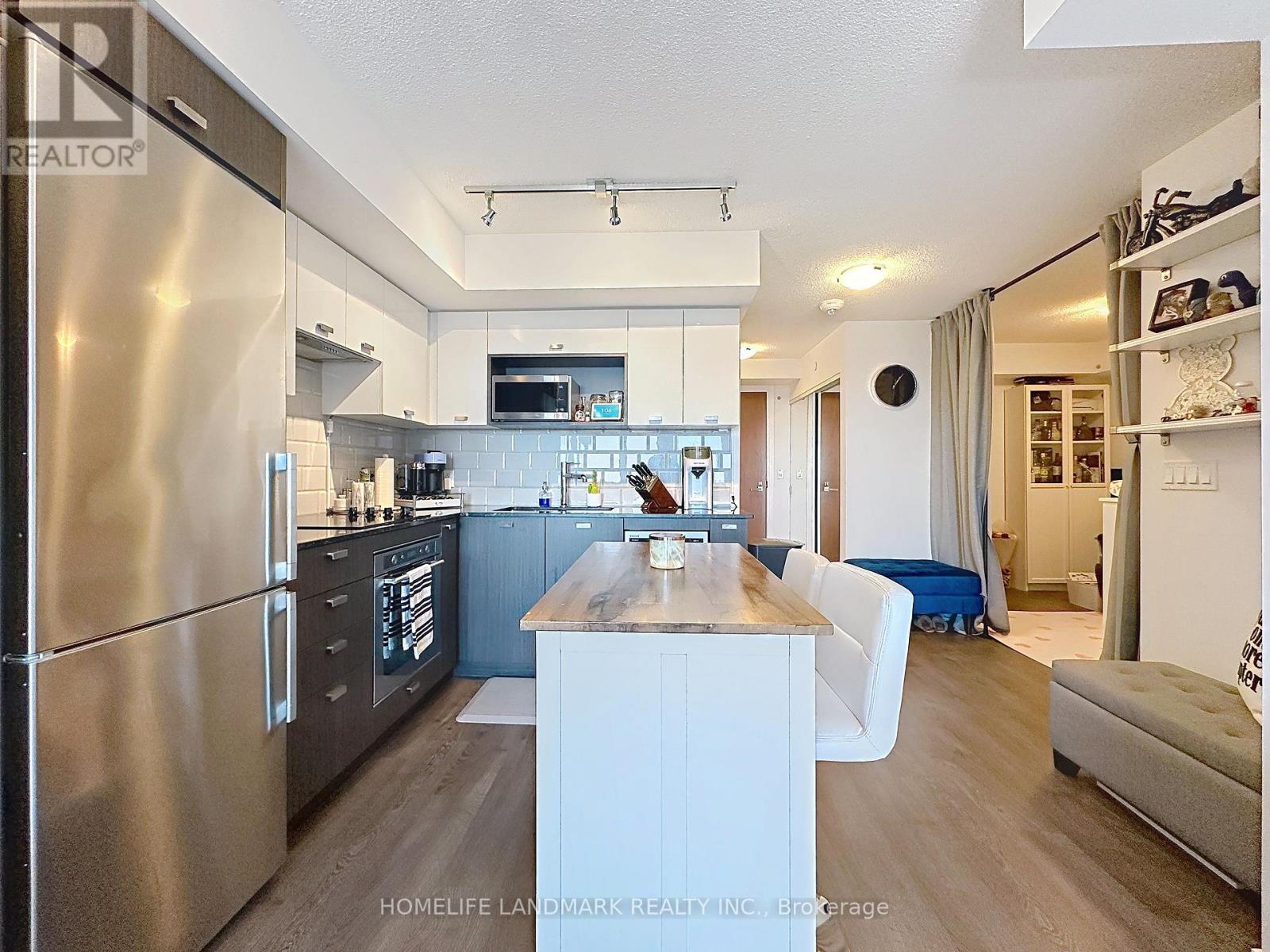 2324 - 275 Village Green Drive, Toronto, Ontario  M1S 0L8 - Photo 15 - E12459005