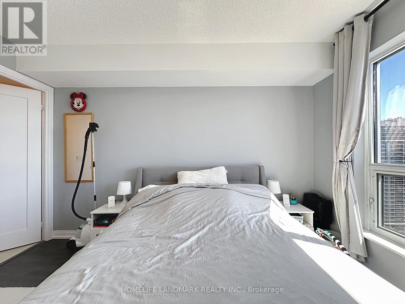 2324 - 275 Village Green Drive, Toronto, Ontario  M1S 0L8 - Photo 32 - E12459005