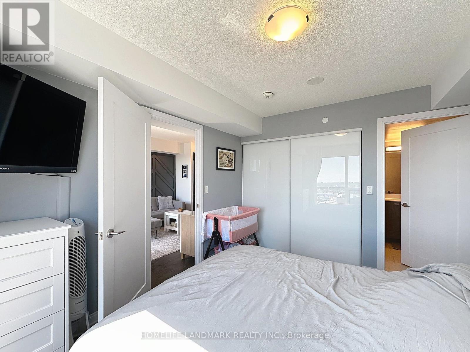 2324 - 275 Village Green Drive, Toronto, Ontario  M1S 0L8 - Photo 34 - E12459005