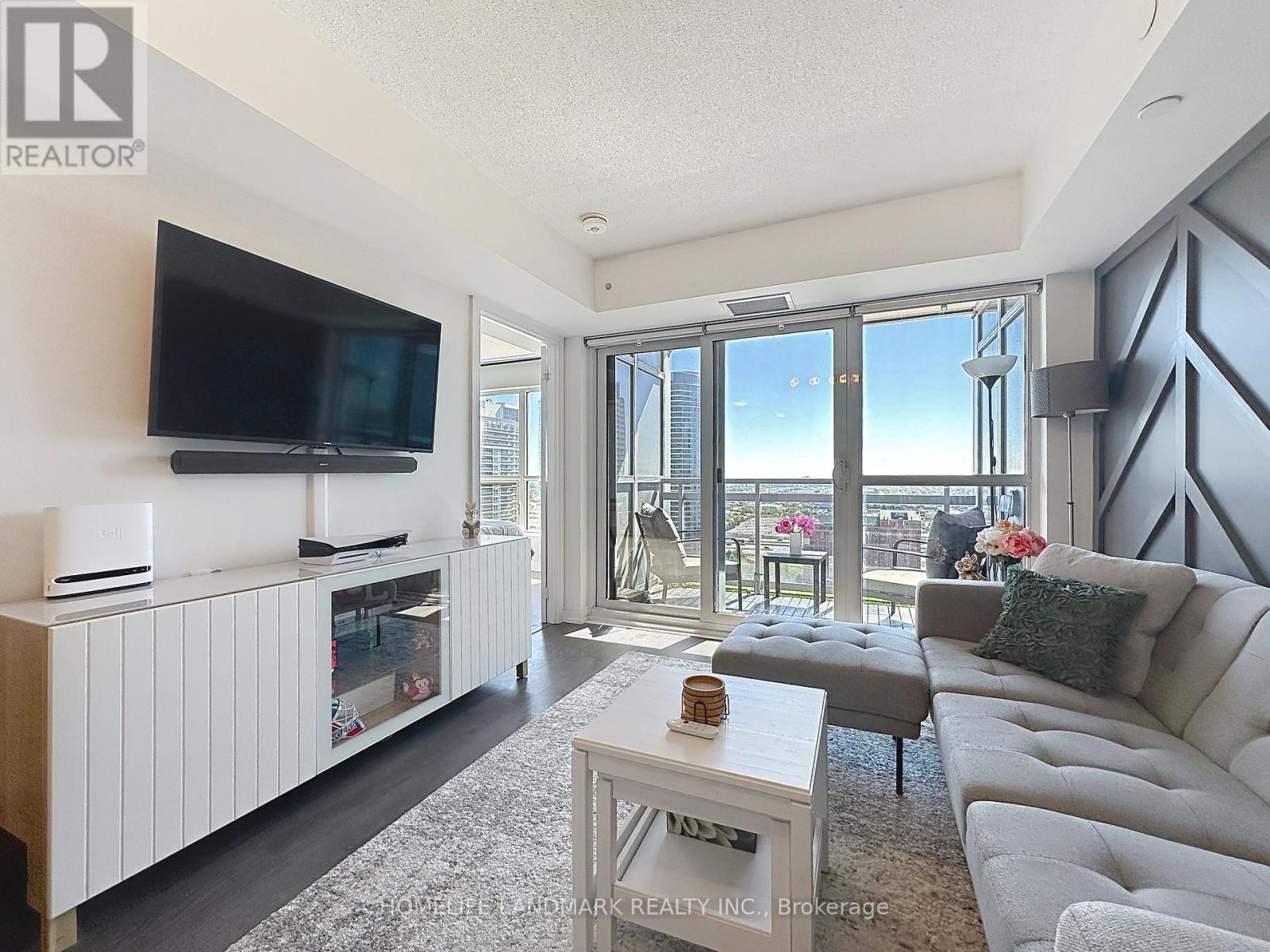 2324 - 275 Village Green Drive, Toronto, Ontario  M1S 0L8 - Photo 6 - E12459005