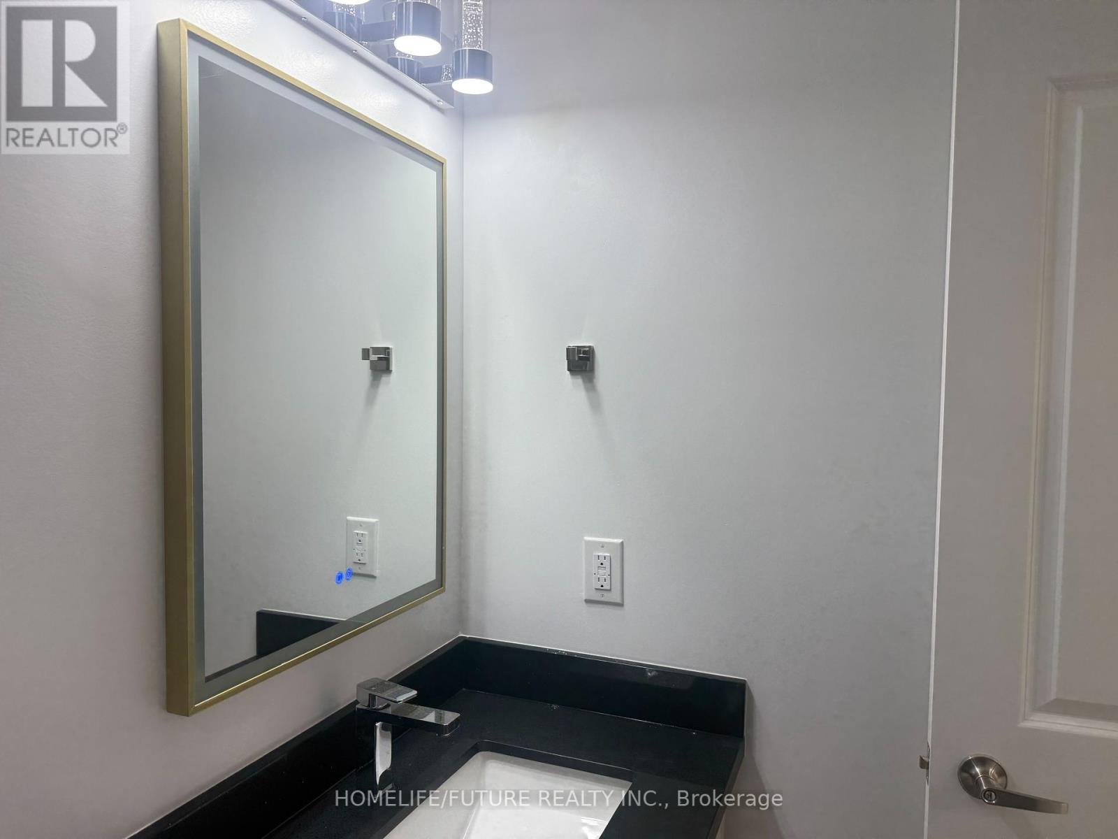 2649 Apricot Lane, Pickering, Ontario  L1X 0M3 - Photo 3 - E12459011