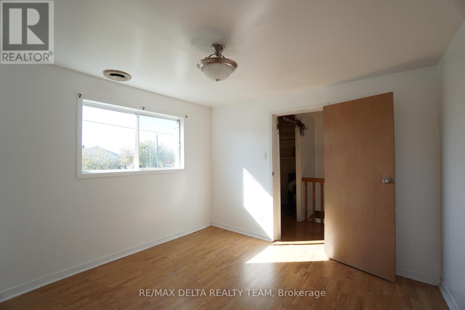 Upper Level - 612 Russell Road, Clarence-Rockland, Ontario  K0A 2A0 - Photo 14 - X12431788