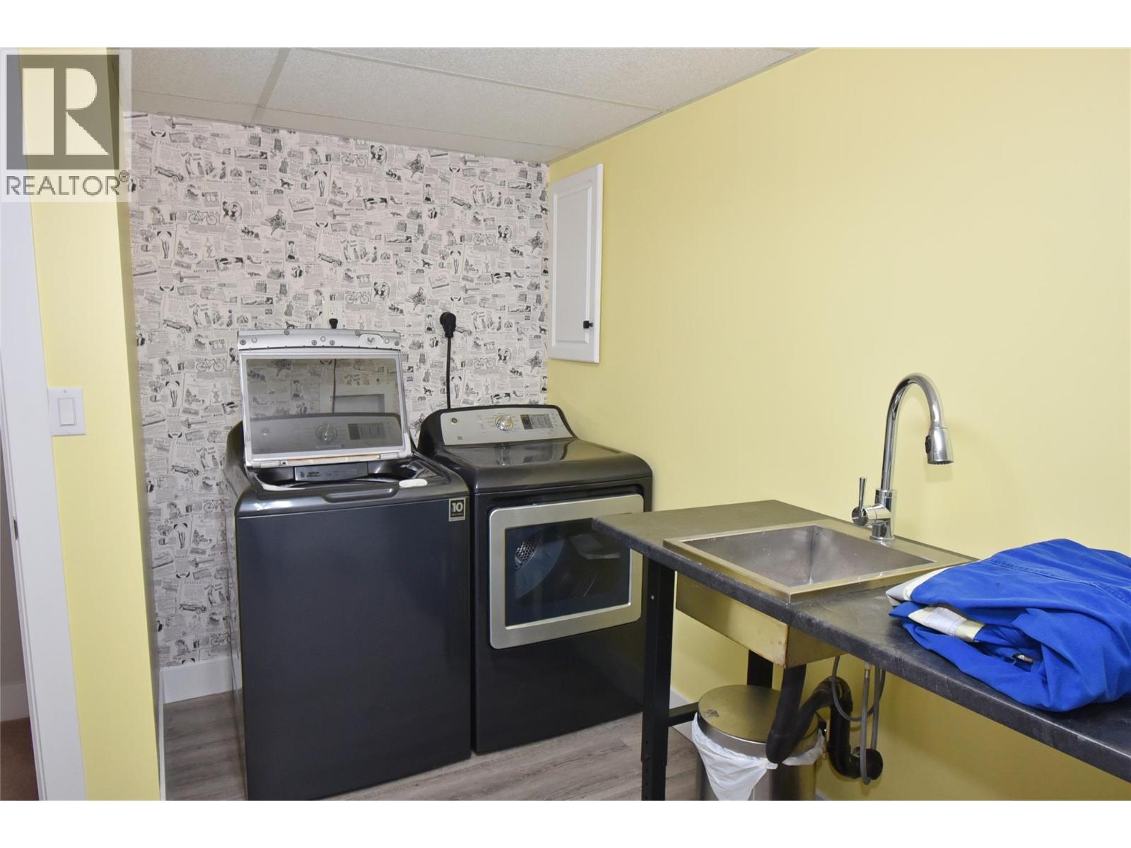 6427 Spencer Road, Kelowna, British Columbia  V1X 7T6 - Photo 48 - 10365587
