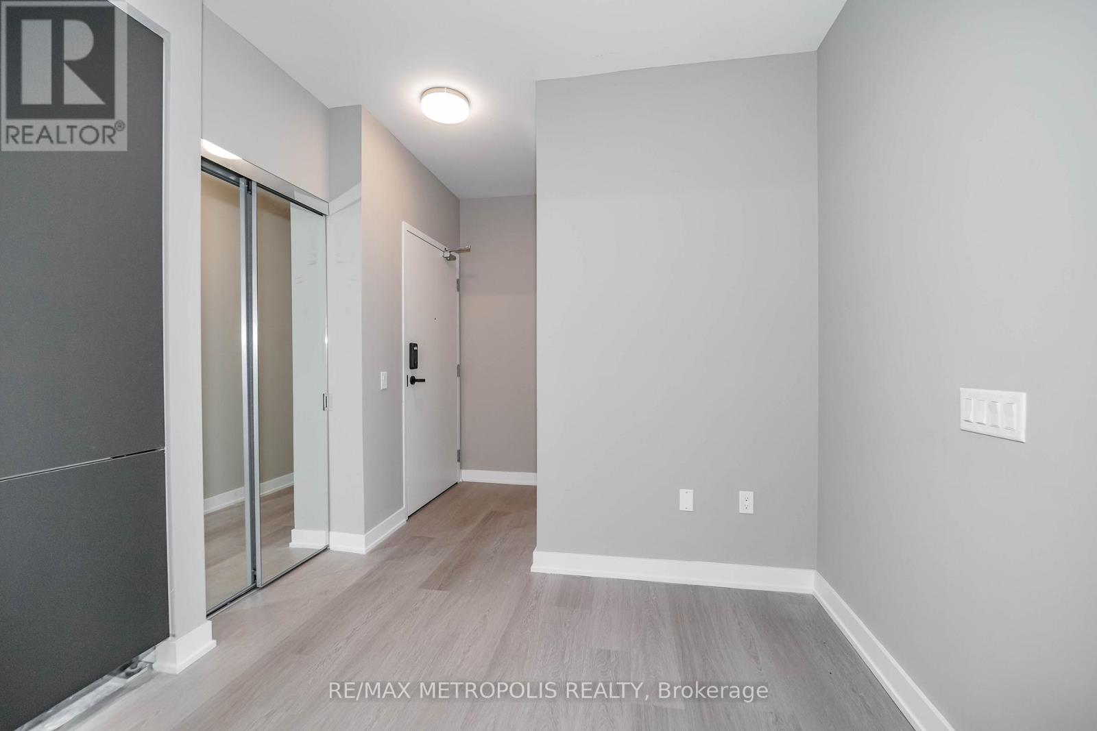 3206 - 3883 Quartz Road, Mississauga, Ontario  L5B 0M4 - Photo 3 - W12458998