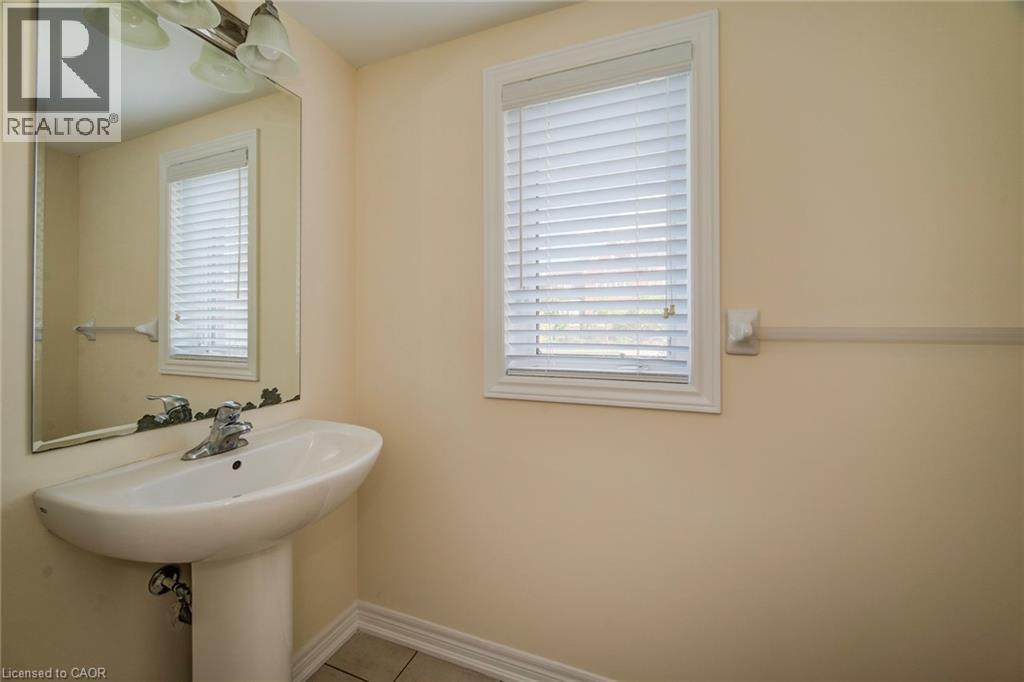 740 Linden Drive Drive Unit# 1, Cambridge, Ontario  N3H 0E3 - Photo 4 - 40778551
