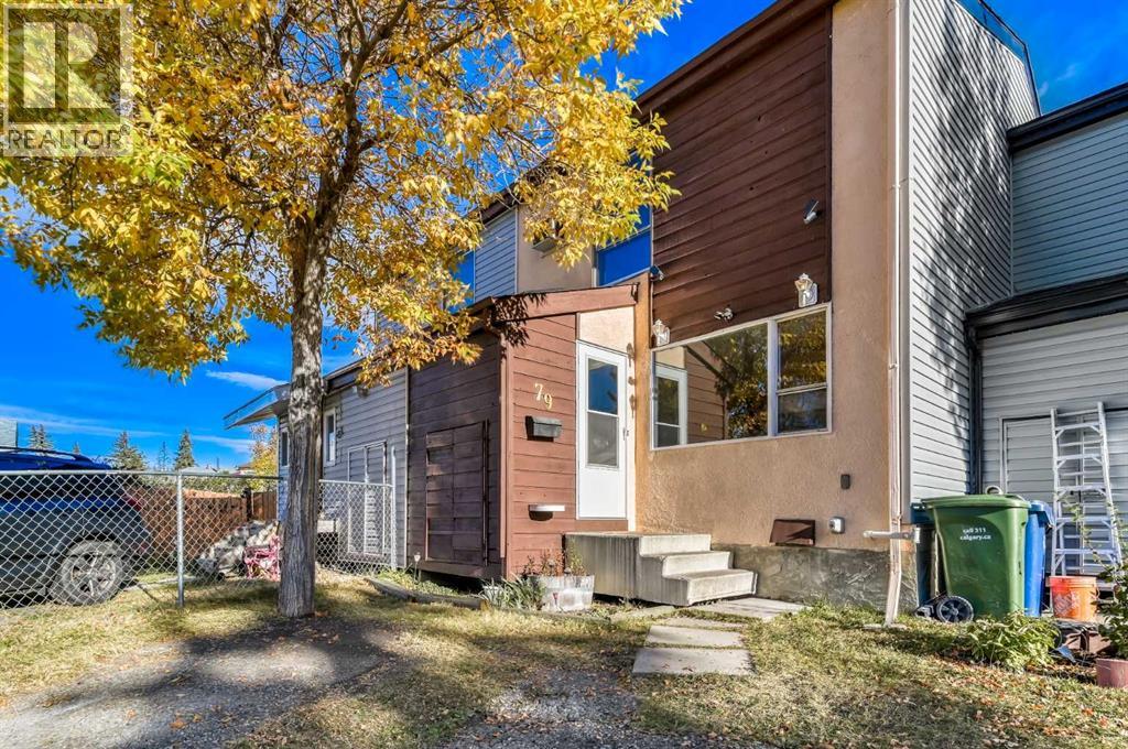 79 Penworth Close Se, Calgary, Alberta  T2A 5N4 - Photo 3 - A2262189