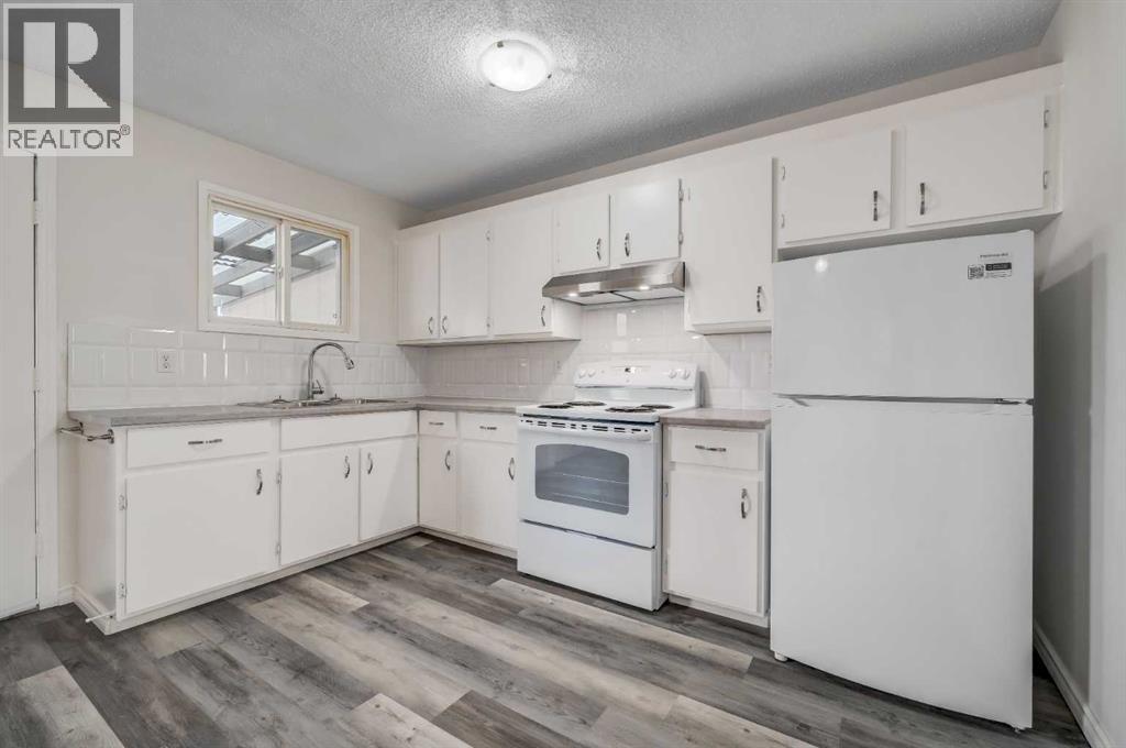 79 Penworth Close Se, Calgary, Alberta  T2A 5N4 - Photo 13 - A2262189