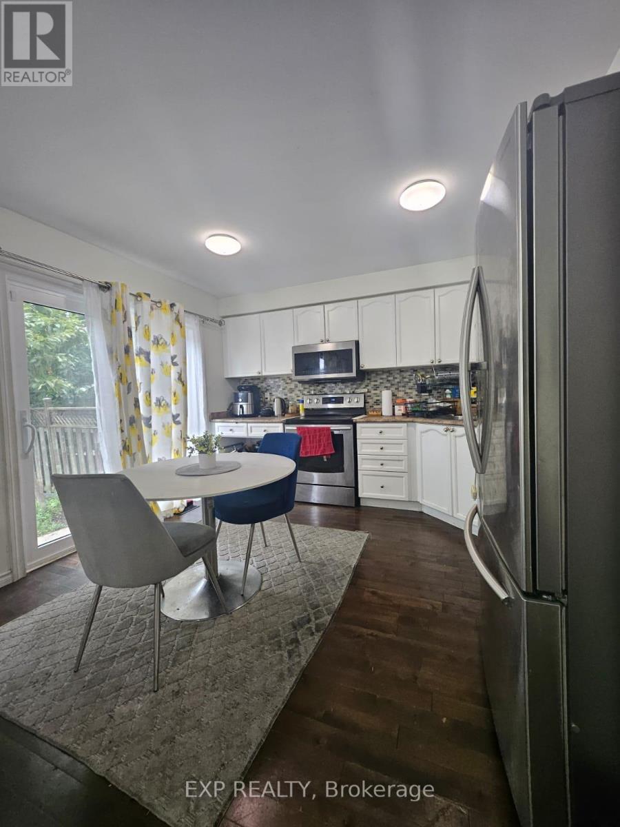 696 Edwards Avenue, Milton, Ontario  L9T 6B4 - Photo 7 - W12459007