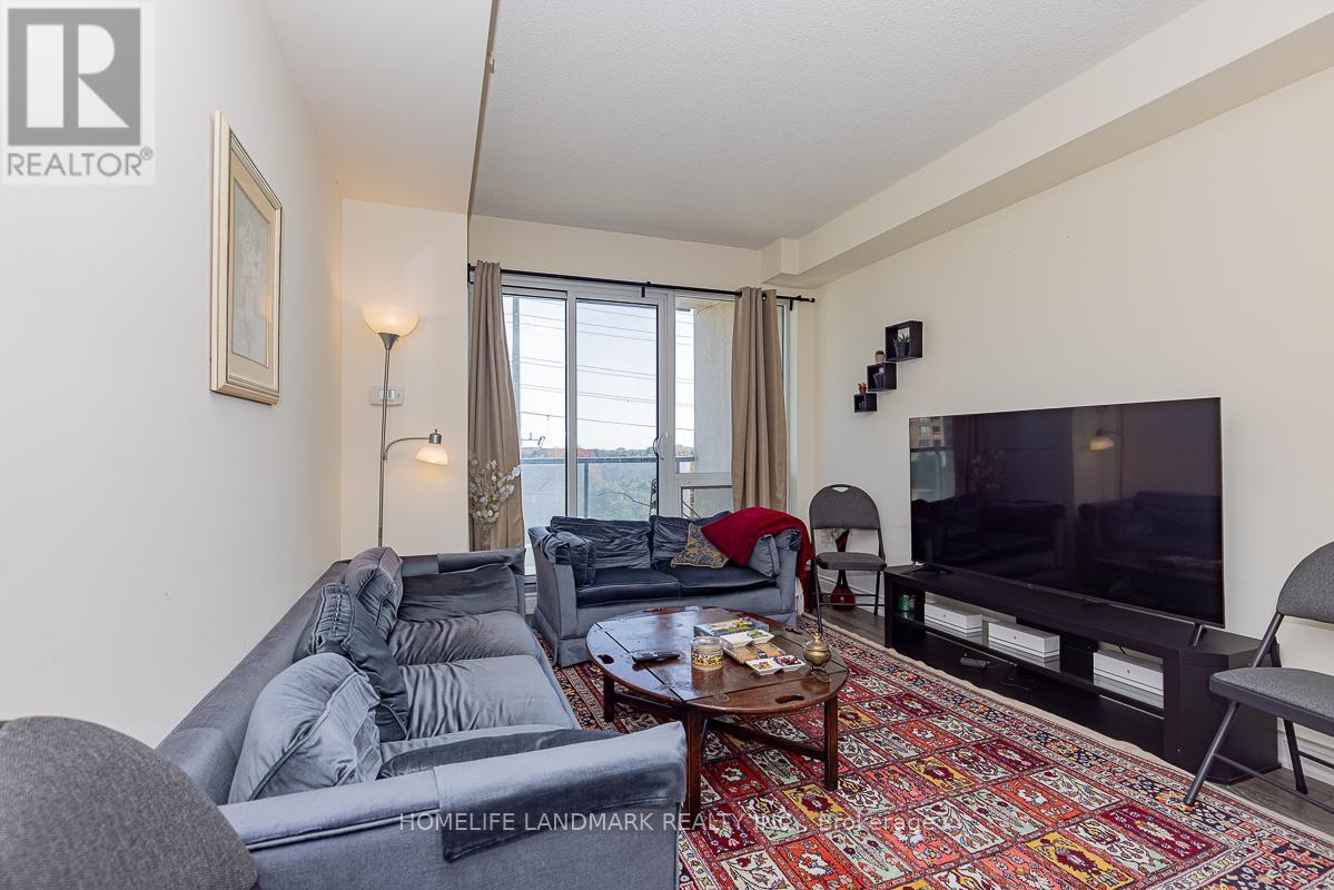 9088 Yonge Street, Richmond Hill, Ontario  L4C 0Y6 - Photo 12 - N12459022