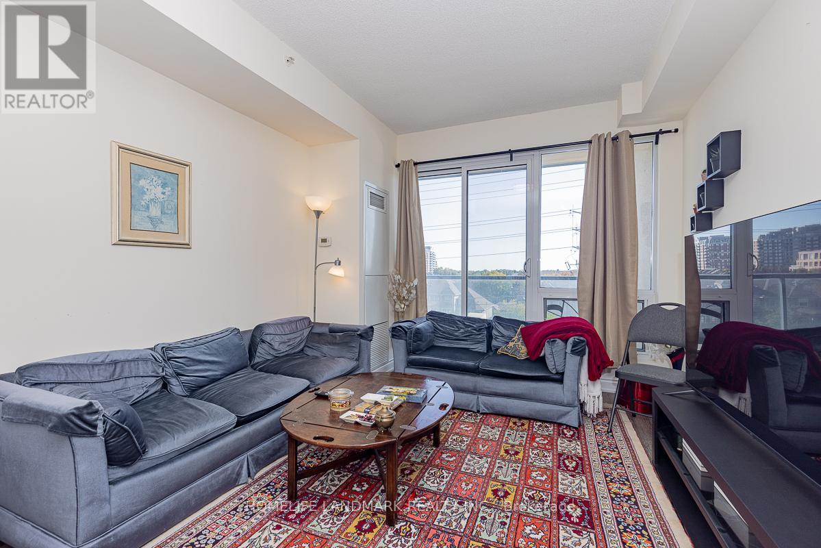 9088 Yonge Street, Richmond Hill, Ontario  L4C 0Y6 - Photo 14 - N12459022