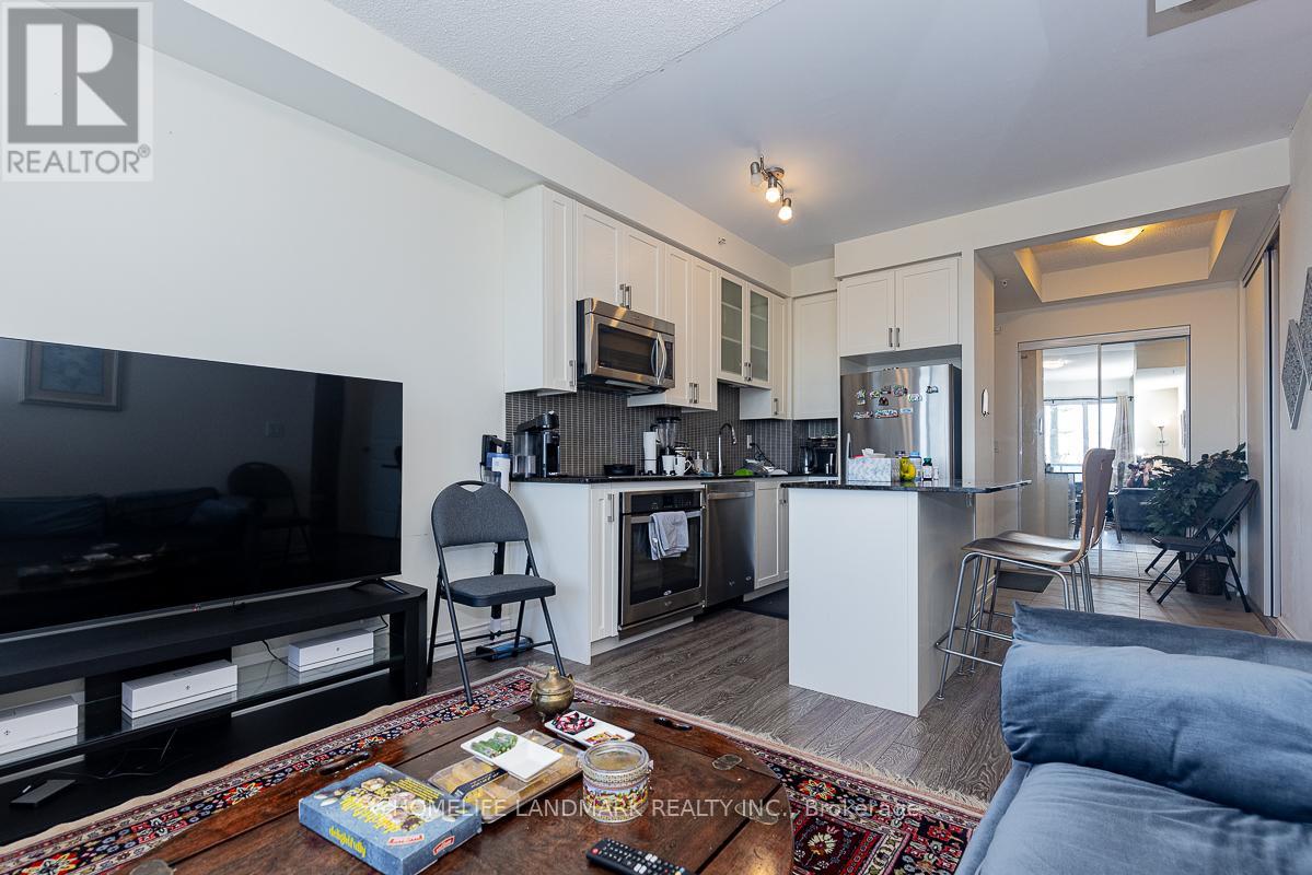 9088 Yonge Street, Richmond Hill, Ontario  L4C 0Y6 - Photo 17 - N12459022