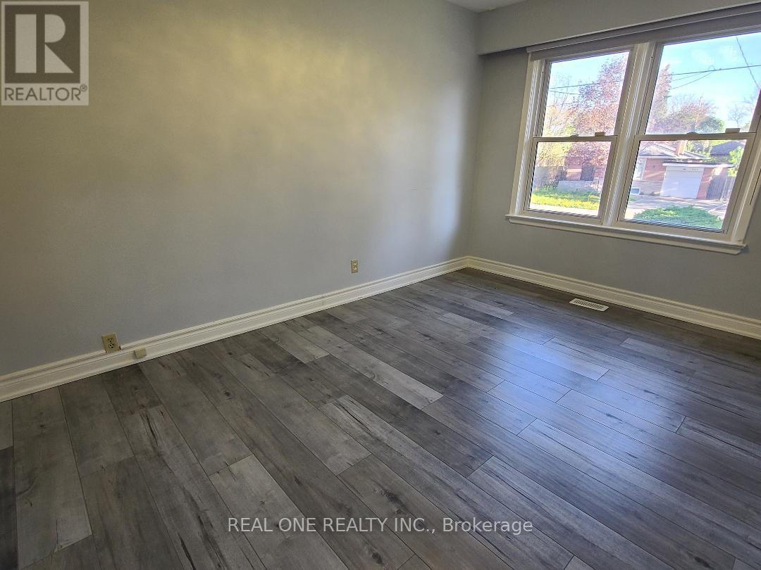 Main - 412 Osiris Drive, Richmond Hill, Ontario  L4C 2P9 - Photo 12 - N12459023
