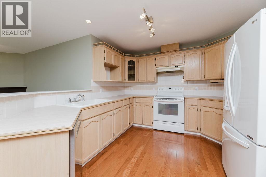 1551 Islandview Drive, Gibsons, British Columbia  V0N 1V5 - Photo 7 - R3040052