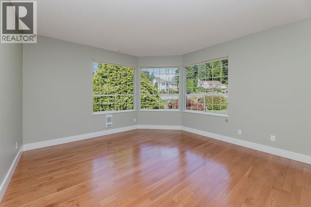 1551 Islandview Drive, Gibsons, British Columbia  V0N 1V5 - Photo 15 - R3040052