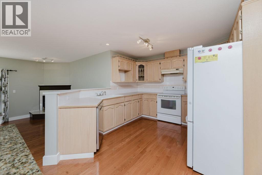 1551 Islandview Drive, Gibsons, British Columbia  V0N 1V5 - Photo 6 - R3040052