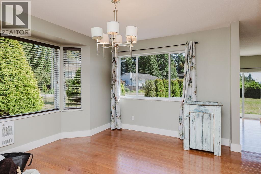 1551 Islandview Drive, Gibsons, British Columbia  V0N 1V5 - Photo 16 - R3040052